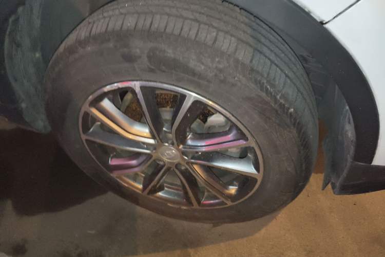 Used Geely Auto Emgrand X7 Sport 2020 1.8TD DCT Two-Wheel Drive Smart Connect 4G-Enabled Version Right Front Wheel Hub