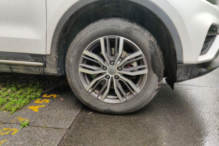 Used Geely Auto Emgrand X7 Sport 2020 1.8TD DCT ZhiZun PRO Right Front Wheel Hub