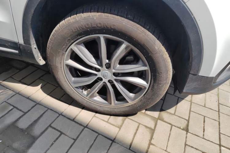 Used Geely Auto Emgrand X7 Sport 2020 1.8TD DCT Two-Wheel Drive Smart Connect 4G-Enabled Version Right Front Wheel Hub
