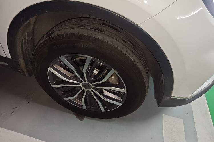 Used Geely Auto Emgrand X7 Sport 2020 1.8TD DCT ZhiZun PRO Right Front Wheel Hub