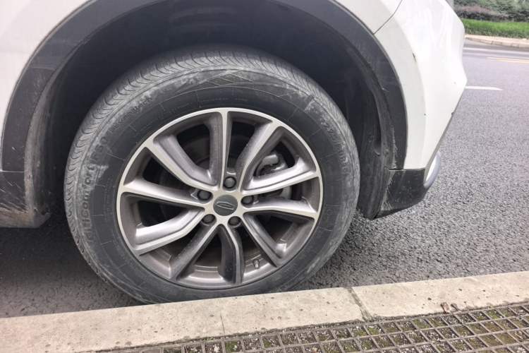 Used Geely Auto Emgrand X7 Sport 2020 1.8TD DCT Two-Wheel Drive Zhiya Model Right Front Wheel Hub