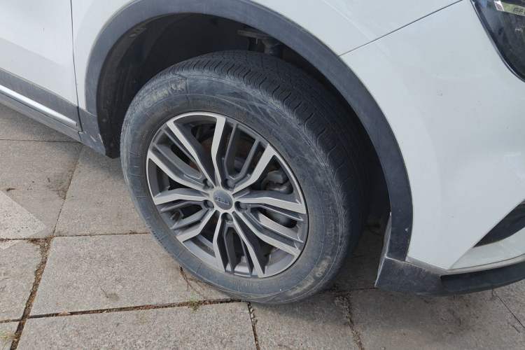 Used Geely Auto Emgrand X7 Sport 2020 1.8TD DCT Smart PRO Right Front Wheel Hub