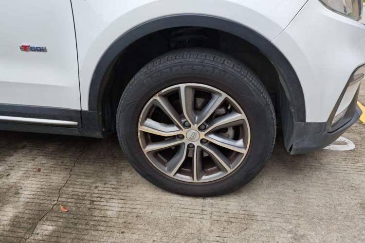 Used Geely Auto Emgrand X7 Sport 2020 1.8TD DCT Two-Wheel Drive Zhiya Model Right Front Wheel Hub