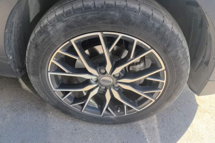 Used Geely Auto Emgrand X7 Sport 2020 1.8TD DCT Zhi Ling PRO Right Front Wheel Hub