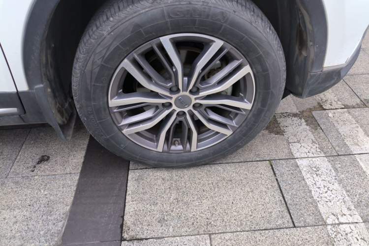 Used Geely Auto Emgrand X7 Sport 2020 1.8TD DCT Smart Connect PRO Right Front Wheel Hub