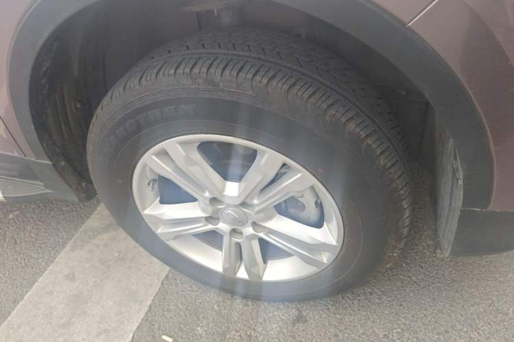 Used Geely Auto Emgrand X7 Sport 2020 1.8TD Manual Two-Wheel Drive Elite Version Right Front Wheel Hub