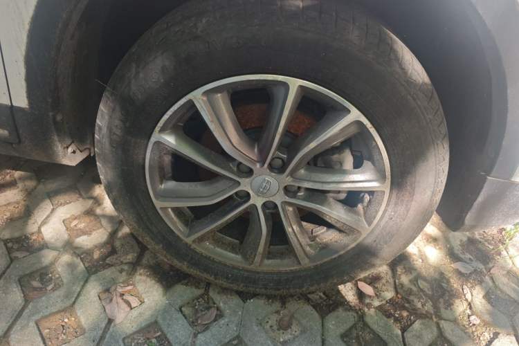Used Geely Auto Emgrand X7 Sport 2020 1.8TD DCT Two-Wheel Drive Smart Connect 4G-Enabled Version Right Front Wheel Hub