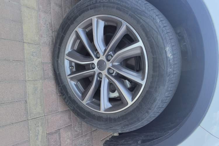 Used Geely Auto Emgrand X7 Sport 2020 1.8TD DCT Two-Wheel Drive Zhiya Model Right Front Wheel Hub