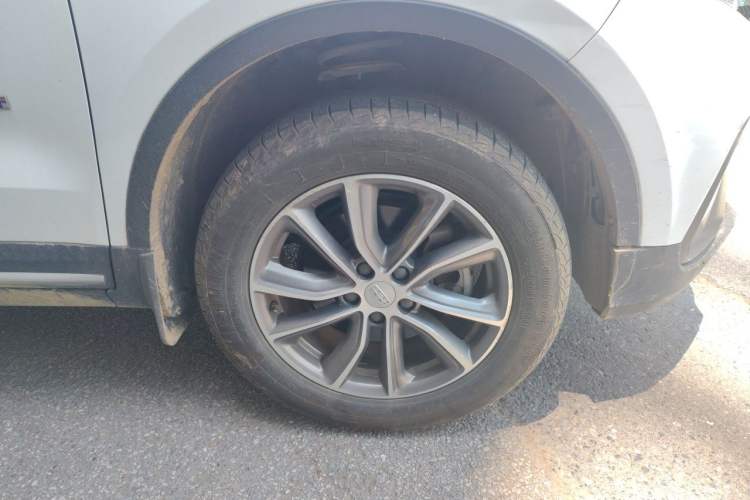 Used Geely Auto Emgrand X7 Sport 2020 1.8TD DCT Two-Wheel Drive Smart Connect 4G-Enabled Version Right Front Wheel Hub