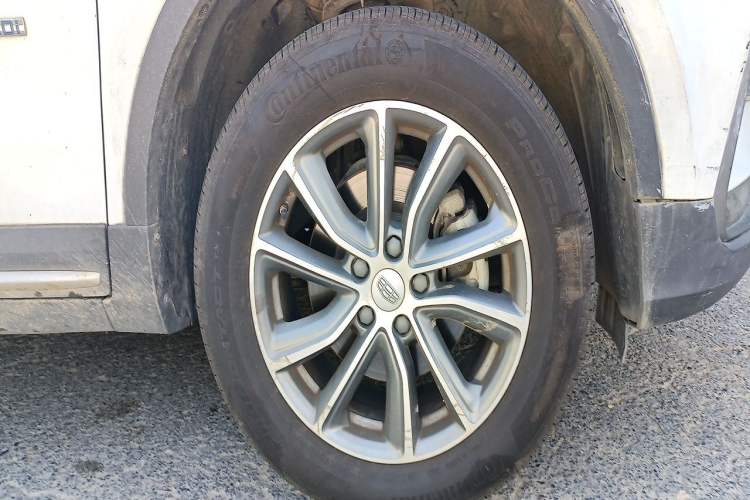 Used Geely Auto Emgrand X7 Sport 2020 1.8TD DCT Two-Wheel Drive Smart Connect 4G-Enabled Version Right Front Wheel Hub