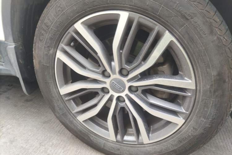 Used Geely Auto Emgrand X7 Sport 2020 1.5TD Automatic Smart Connect PRO Right Front Wheel Hub