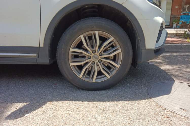 Used Geely Auto Emgrand X7 Sport 2020 1.8TD DCT Smart Connect PRO Right Front Wheel Hub