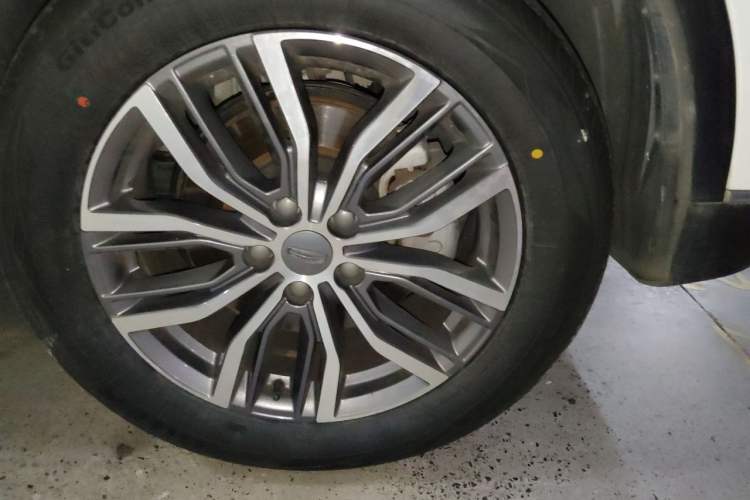Used Geely Auto Emgrand X7 Sport 2020 1.5TD Automatic Smart Connect PRO Right Front Wheel Hub