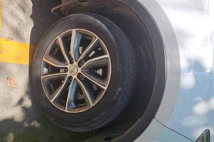 Used Geely Auto Emgrand X7 Sport 2020 1.8TD DCT Two-Wheel Drive Smart Connect 4G-Enabled Version Right Front Wheel Hub