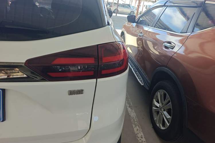 Used Geely Auto Emgrand X7 Sport 2020 1.8TD DCT Two-Wheel Drive Zhiya Model Right Rear Taillight