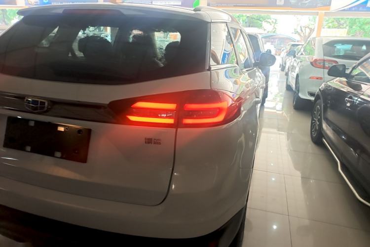 Used Geely Auto Emgrand X7 Sport 2020 1.8TD DCT Two-Wheel Drive Smart Connect 4G-Enabled Version Right Rear Taillight