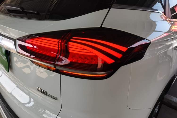 Used Geely Auto Emgrand X7 Sport 2020 1.8TD DCT Smart Connect PRO Right Rear Taillight
