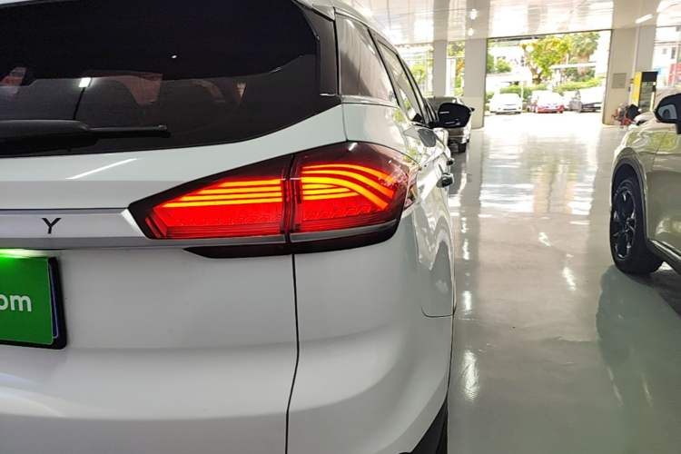 Used Geely Auto Emgrand X7 Sport 2020 1.8TD DCT Smart PRO Right Rear Taillight