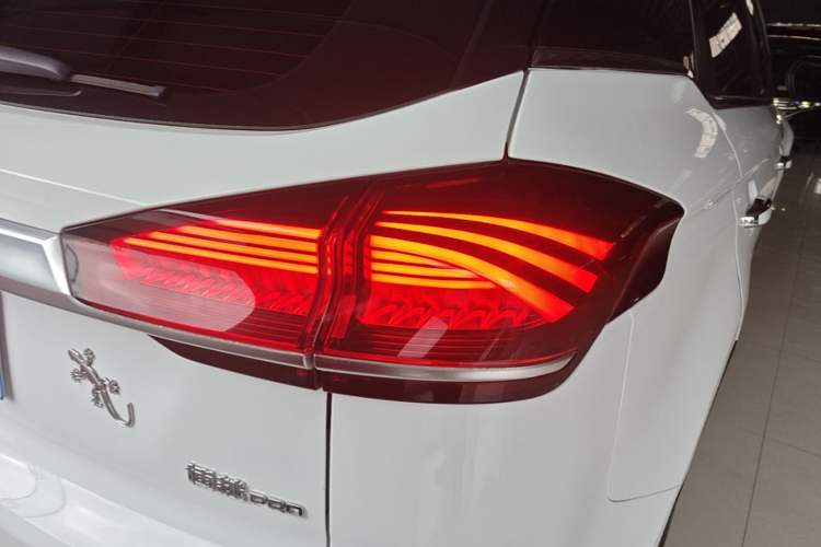 Used Geely Auto Emgrand X7 Sport 2020 1.8TD DCT Smart PRO Right Rear Taillight