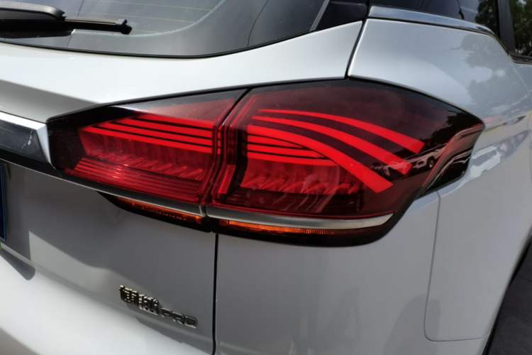 Used Geely Auto Emgrand X7 Sport 2020 1.8TD DCT Zhi Ling PRO Right Rear Taillight