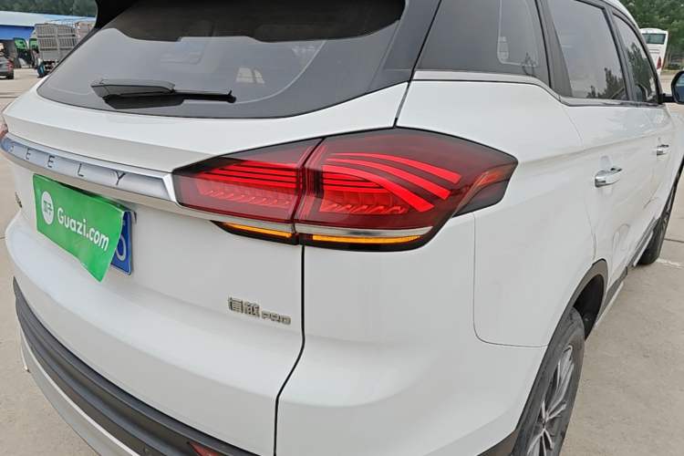 Used Geely Auto Emgrand X7 Sport 2020 1.5TD Automatic Smart Connect PRO Right Rear Taillight
