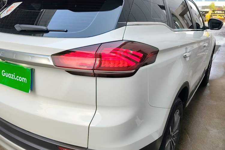Used Geely Auto Emgrand X7 Sport 2020 1.5TD Automatic Smart Connect PRO Right Rear Taillight