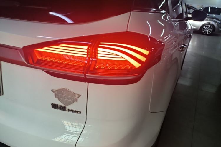 Used Geely Auto Emgrand X7 Sport 2020 1.8TD DCT ZhiZun PRO Right Rear Taillight