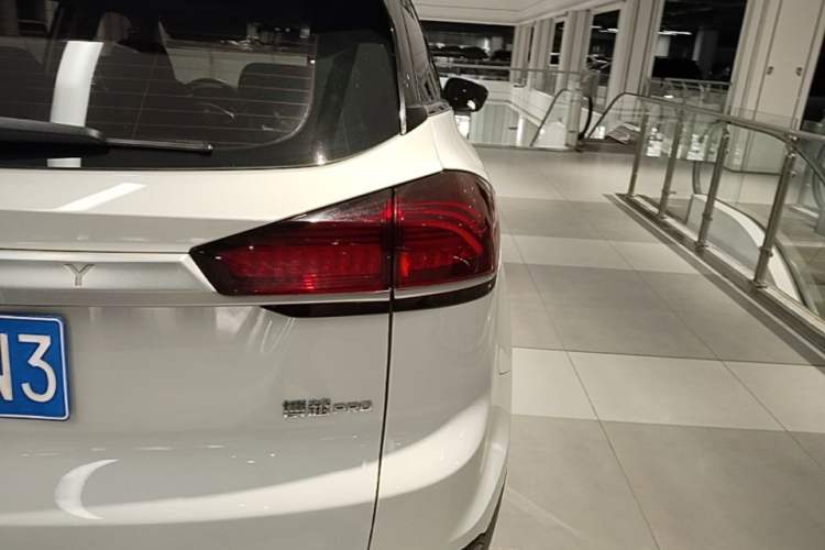 Used Geely Auto Emgrand X7 Sport 2020 1.8TD DCT Smart Connect PRO Right Rear Taillight