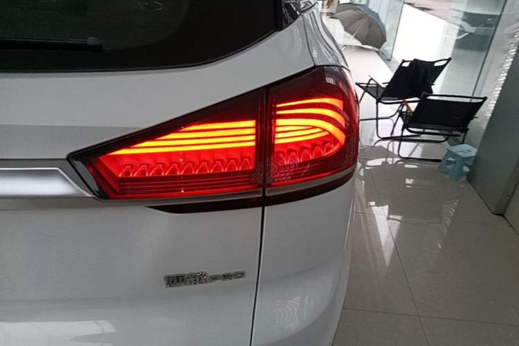 Used Geely Auto Emgrand X7 Sport 2020 1.8TD DCT ZhiZun PRO Right Rear Taillight