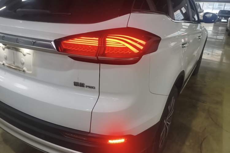 Used Geely Auto Emgrand X7 Sport 2020 1.5TD Automatic Smart Connect PRO Right Rear Taillight