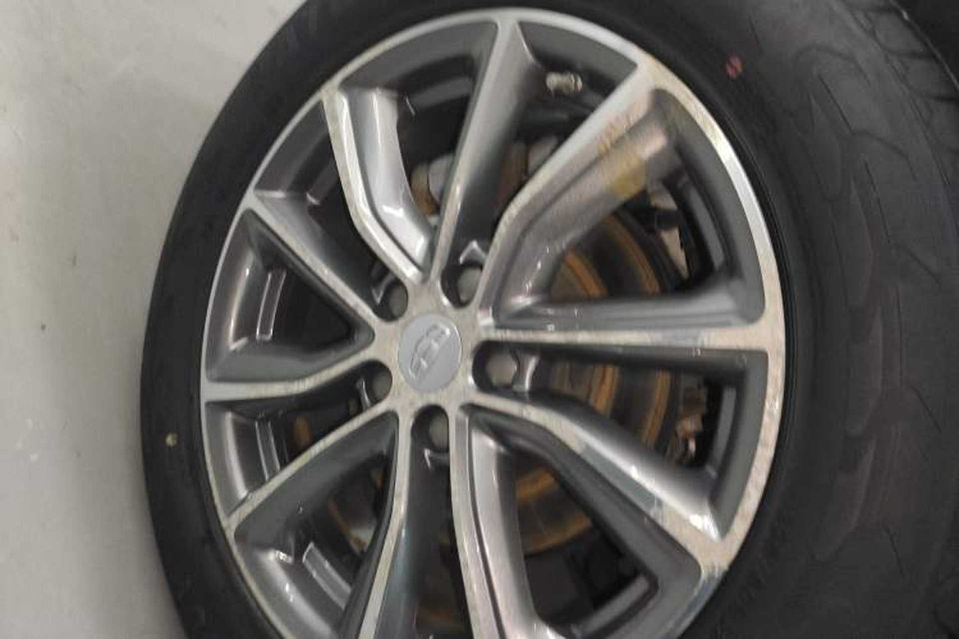 Used Geely Auto Emgrand X7 Sport 2020 1.8TD DCT Two-Wheel Drive Smart Connect 4G-Enabled Version Right Rear Wheel Hub