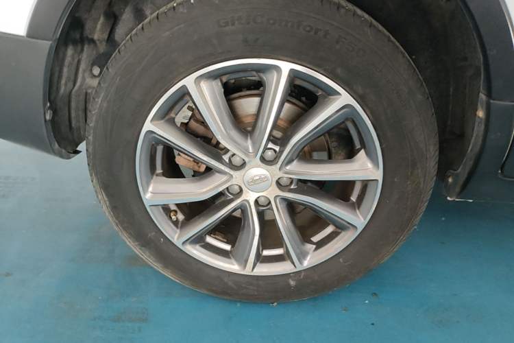 Used Geely Auto Emgrand X7 Sport 2020 1.8TD DCT Two-Wheel Drive Smart Connect 4G-Enabled Version Right Rear Wheel Hub