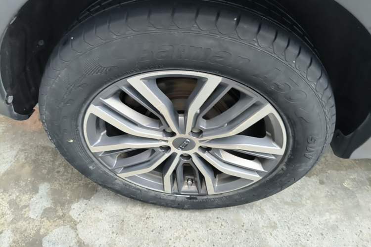 Used Geely Auto Emgrand X7 Sport 2020 1.8TD DCT Smart PRO Right Rear Wheel Hub