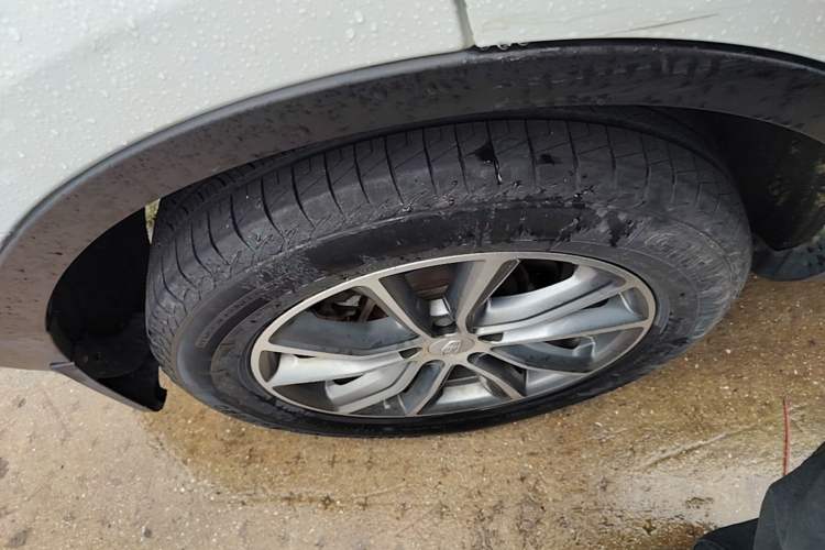 Used Geely Auto Emgrand X7 Sport 2020 1.8TD DCT Two-Wheel Drive Smart Connect 4G-Enabled Version Right Rear Wheel Hub