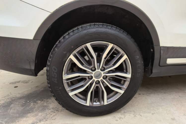 Used Geely Auto Emgrand X7 Sport 2020 1.5TD Automatic Smart Connect PRO Right Rear Wheel Hub