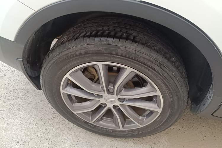 Used Geely Auto Emgrand X7 Sport 2020 1.8TD DCT Two-Wheel Drive Smart Connect 4G-Enabled Version Right Rear Wheel Hub