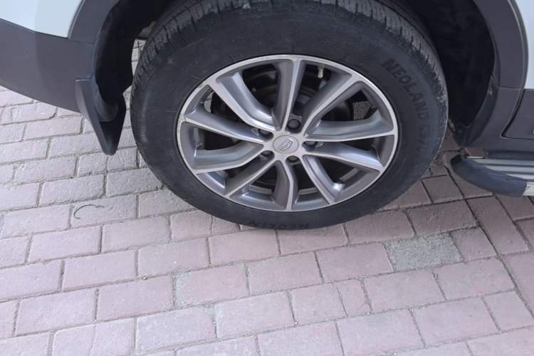 Used Geely Auto Emgrand X7 Sport 2020 1.8TD DCT Two-Wheel Drive Zhiya Model Right Rear Wheel Hub