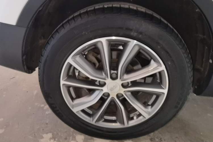 Used Geely Auto Emgrand X7 Sport 2020 1.8TD DCT Two-Wheel Drive Smart Connect 4G-Enabled Version Right Rear Wheel Hub