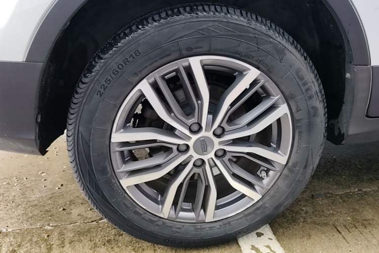 Used Geely Auto Emgrand X7 Sport 2020 1.5TD Automatic Smart Connect PRO Right Rear Wheel Hub
