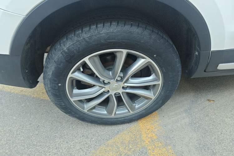 Used Geely Auto Emgrand X7 Sport 2020 1.8TD DCT Two-Wheel Drive Smart Connect 4G-Enabled Version Right Rear Wheel Hub
