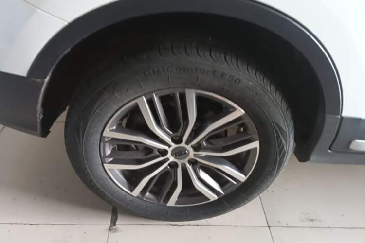 Used Geely Auto Emgrand X7 Sport 2020 1.5TD Automatic Smart Connect PRO Right Rear Wheel Hub