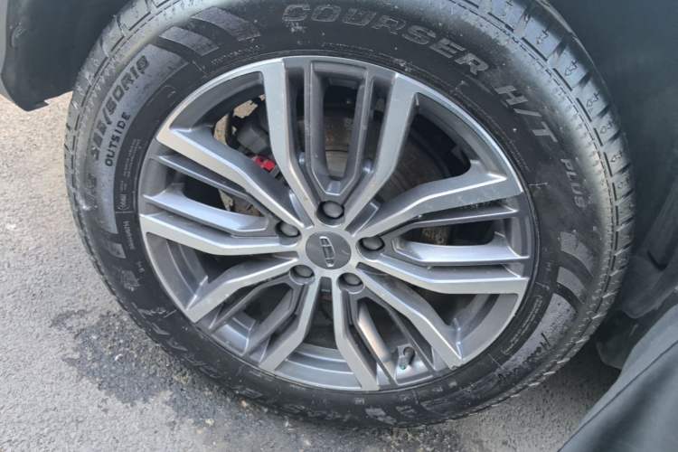 Used Geely Auto Emgrand X7 Sport 2020 1.5TD Automatic Smart Connect PRO Right Rear Wheel Hub