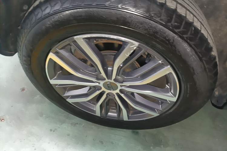 Used Geely Auto Emgrand X7 Sport 2020 1.5TD Automatic Smart Connect PRO Right Rear Wheel Hub