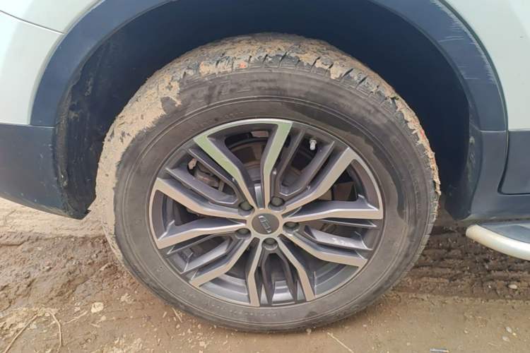 Used Geely Auto Emgrand X7 Sport 2020 1.5TD Automatic Smart Connect PRO Right Rear Wheel Hub