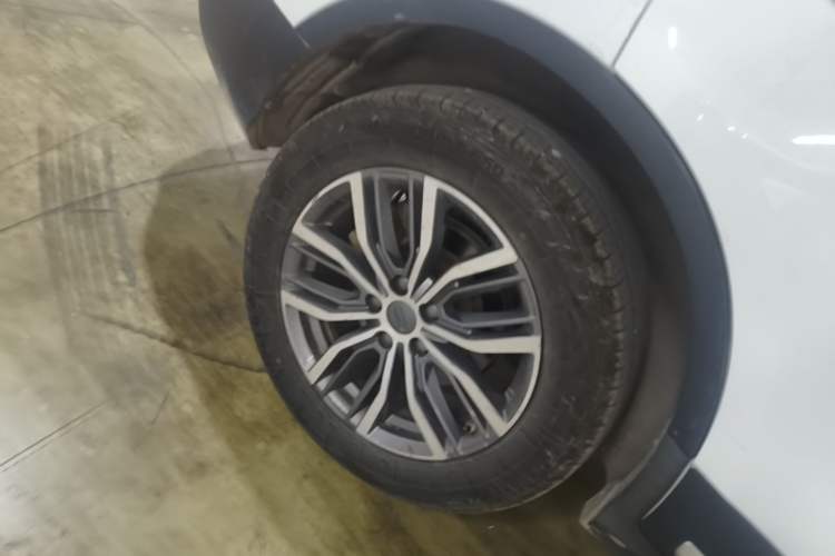 Used Geely Auto Emgrand X7 Sport 2020 1.5TD Automatic Smart Connect PRO Right Rear Wheel Hub