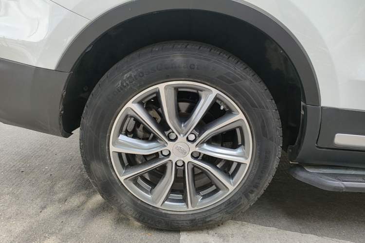 Used Geely Auto Emgrand X7 Sport 2020 1.8TD DCT Two-Wheel Drive Smart Connect 4G-Enabled Version Right Rear Wheel Hub