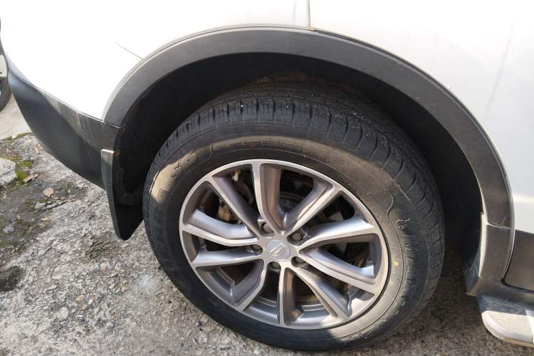 Used Geely Auto Emgrand X7 Sport 2020 1.8TD DCT Two-Wheel Drive Zhiya Model Right Rear Wheel Hub