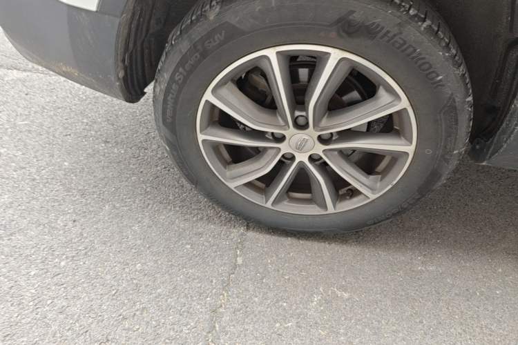 Used Geely Auto Emgrand X7 Sport 2020 1.8TD DCT Two-Wheel Drive Smart Connect 4G-Enabled Version Right Rear Wheel Hub