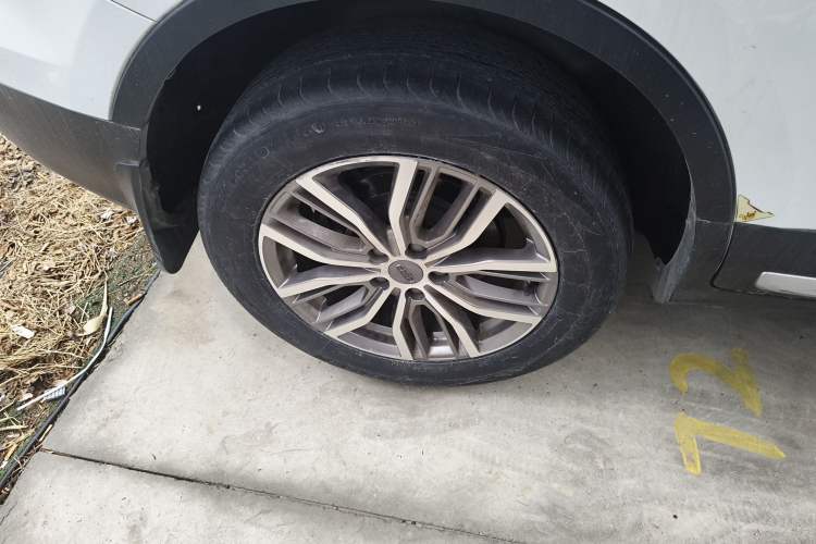 Used Geely Auto Emgrand X7 Sport 2020 1.5TD Automatic Smart Connect PRO Right Rear Wheel Hub