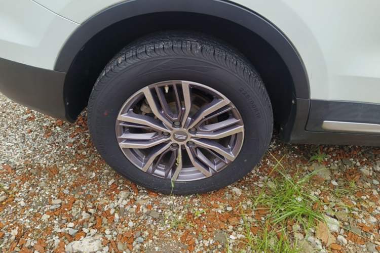 Used Geely Auto Emgrand X7 Sport 2020 1.8TD DCT ZhiZun PRO Right Rear Wheel Hub